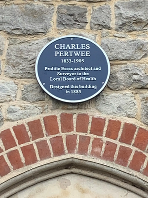 Image courtesy of Sue Baker Charles Pertwee blue plaque close up