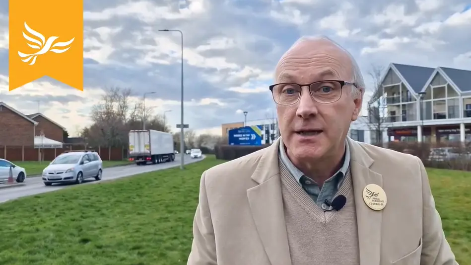 Extra traffic chaos on Chelmsford's White Hart Lane, as Essex CC allows